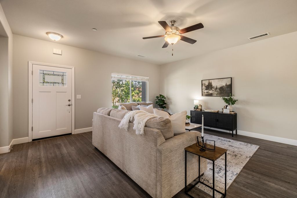 2740 Levi Ln - 010 (Photos)