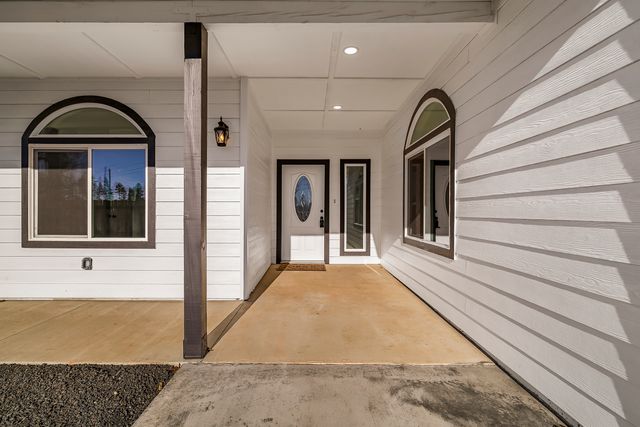 8697 Skyway - 006 Photos