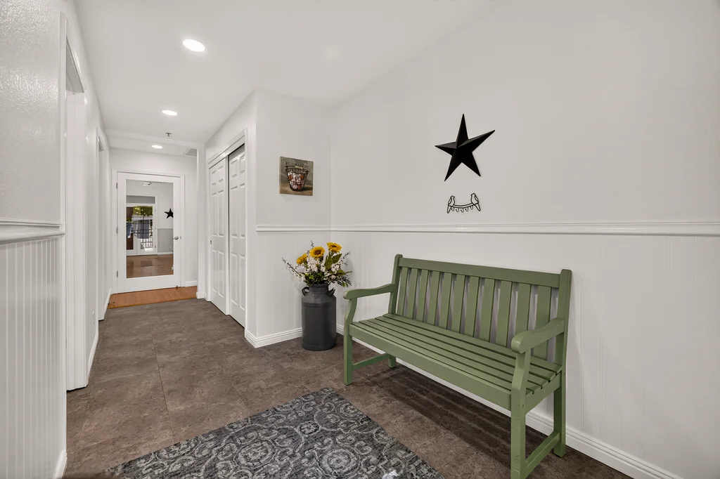 2416 Villa Vista Dr - 009 (Photos)