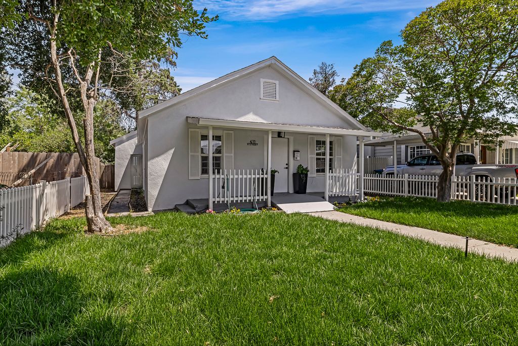 411 A St - 006 (Photos)