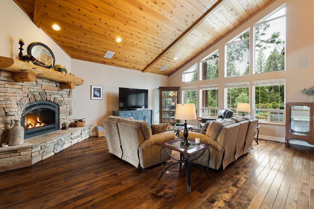 169 Highwood Cir - 007 (Photos)