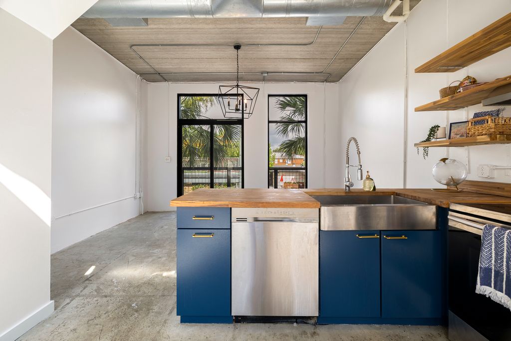 2406 De Soto Ave - 010 (Photos)