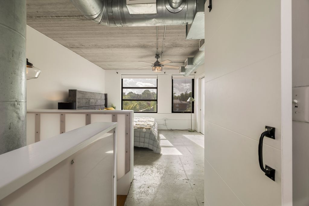 2406 De Soto Ave - 014 (Photos)