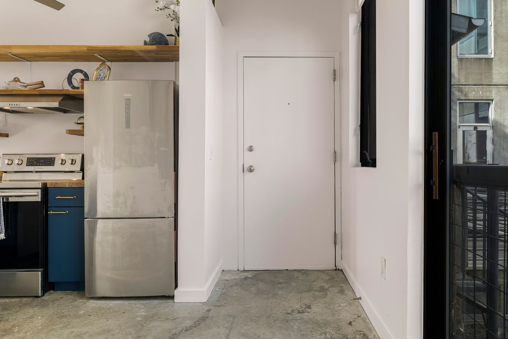 2406 De Soto Ave - 015 (Photos)