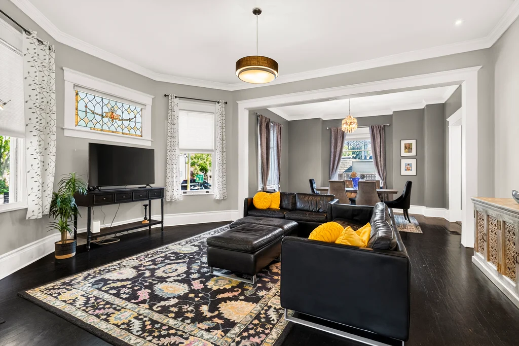 121 E 36th St - 024 (Photos)