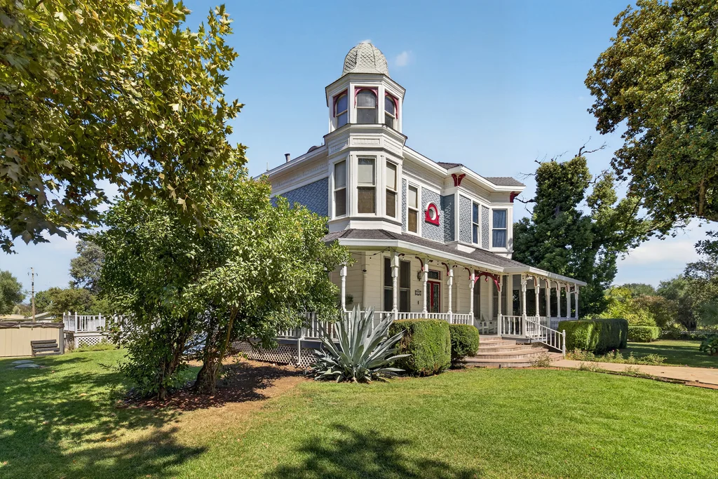 2690 S Villa Ave - 007 (Photos)