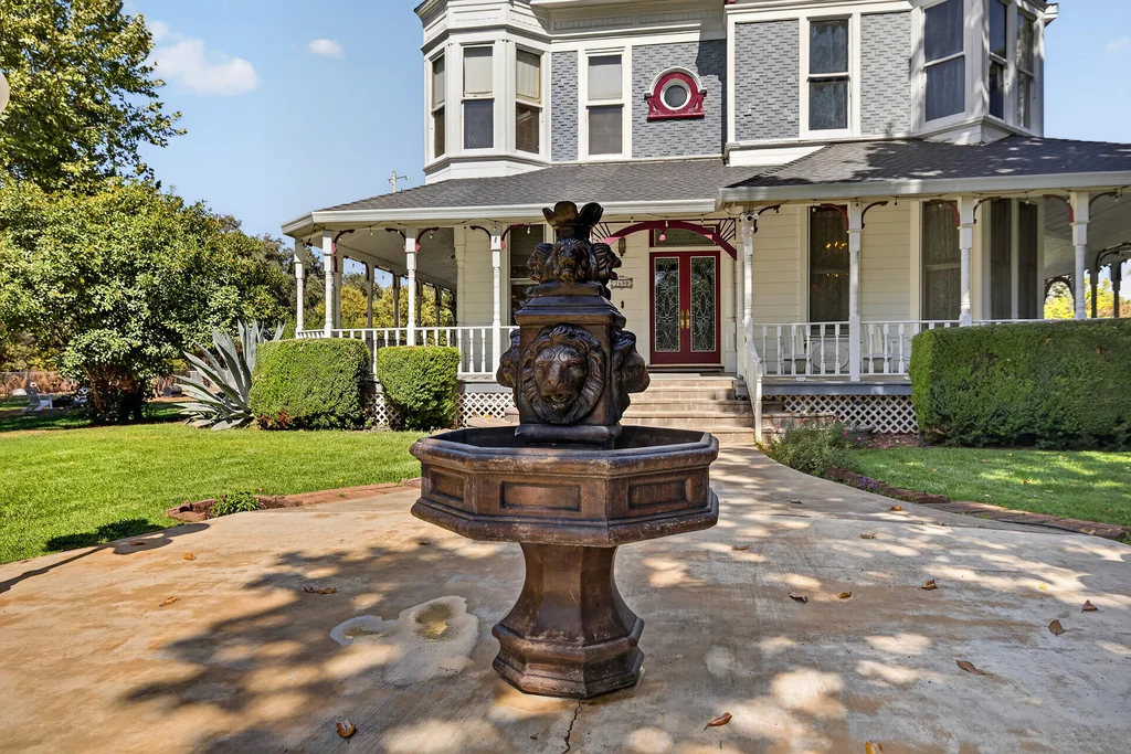 2690 S Villa Ave - 009 (Photos)