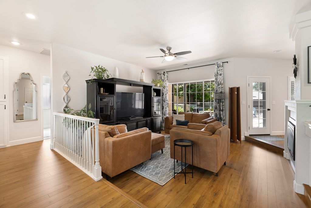 1922 Potter Rd - 008 Photos