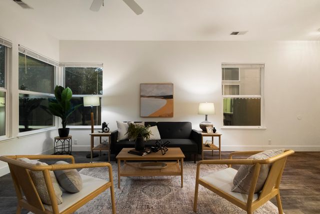 1618 Harvest Glen Dr - 009 Photos