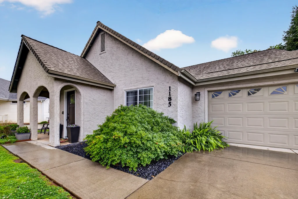 1185 Deschutes Dr, Chico - 005 (Photos)