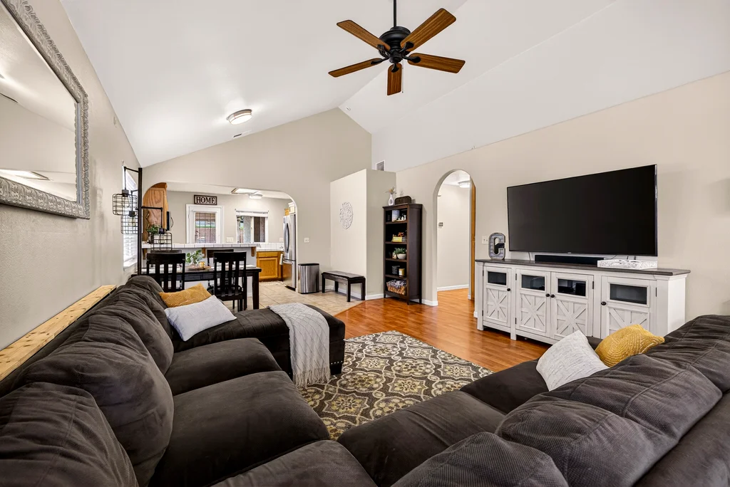 1185 Deschutes Dr, Chico - 009 (Photos)