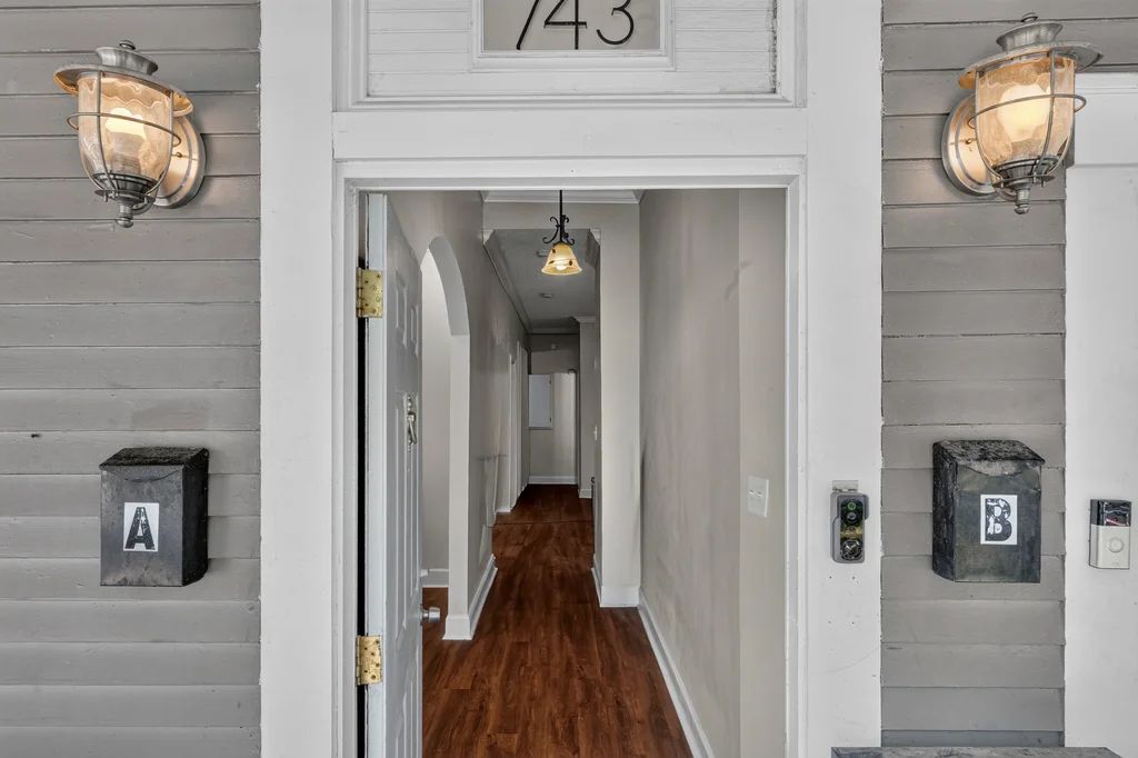 743 E Henry St - 009 (Photos)