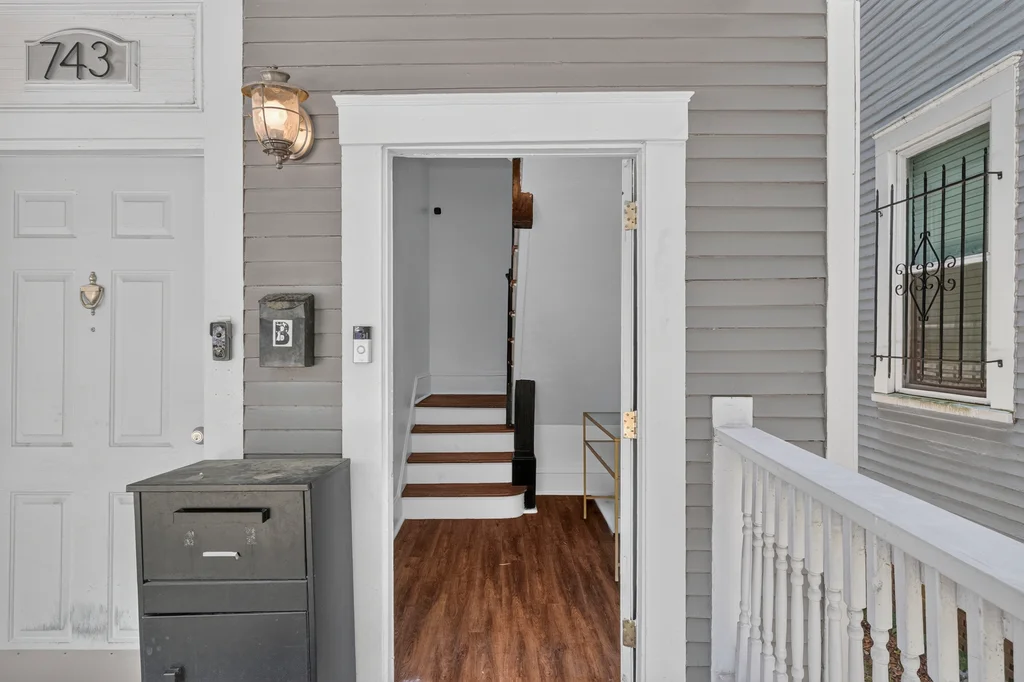 743 E Henry St - 010 (Photos)