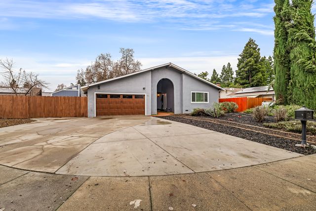 1016 Lori Dr - 002 Photos