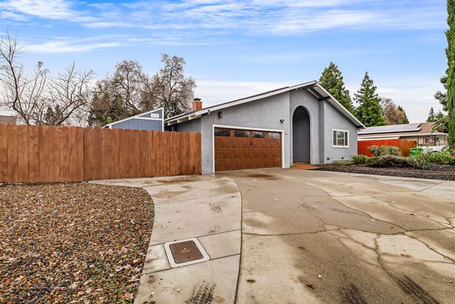 1016 Lori Dr - 003 Photos
