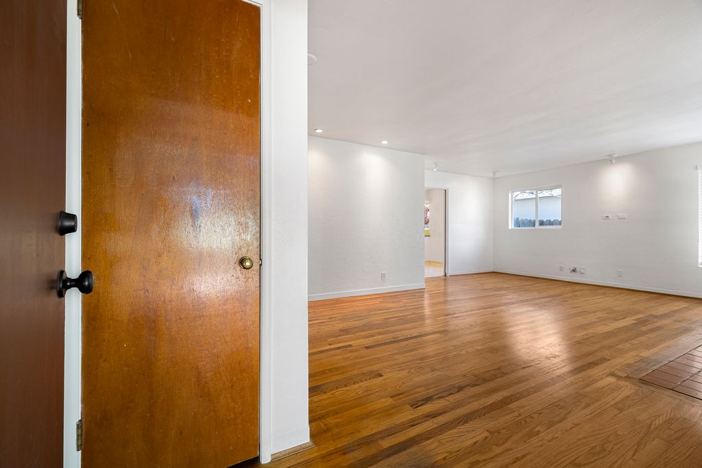 1245 Palm Ave - 009 (Photos)