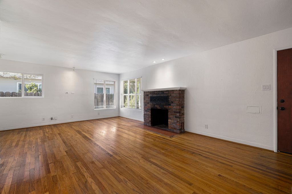 1245 Palm Ave - 010 (Photos)
