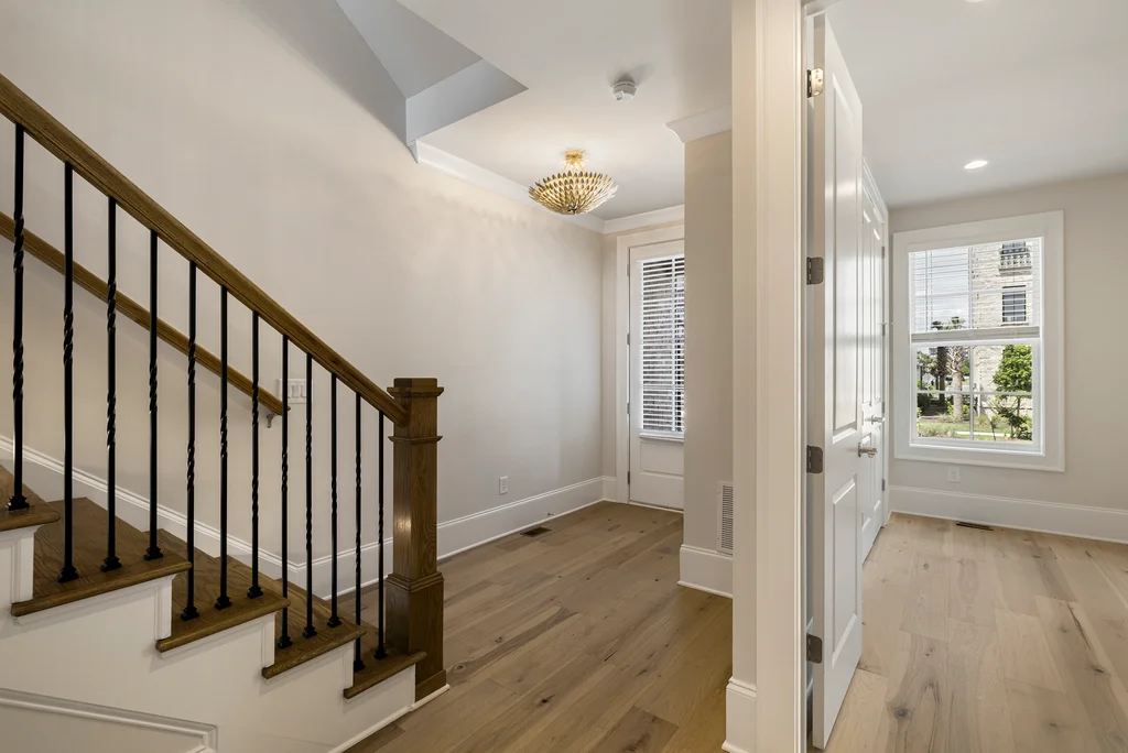 408 Upper E Ave - 011 (Photos)