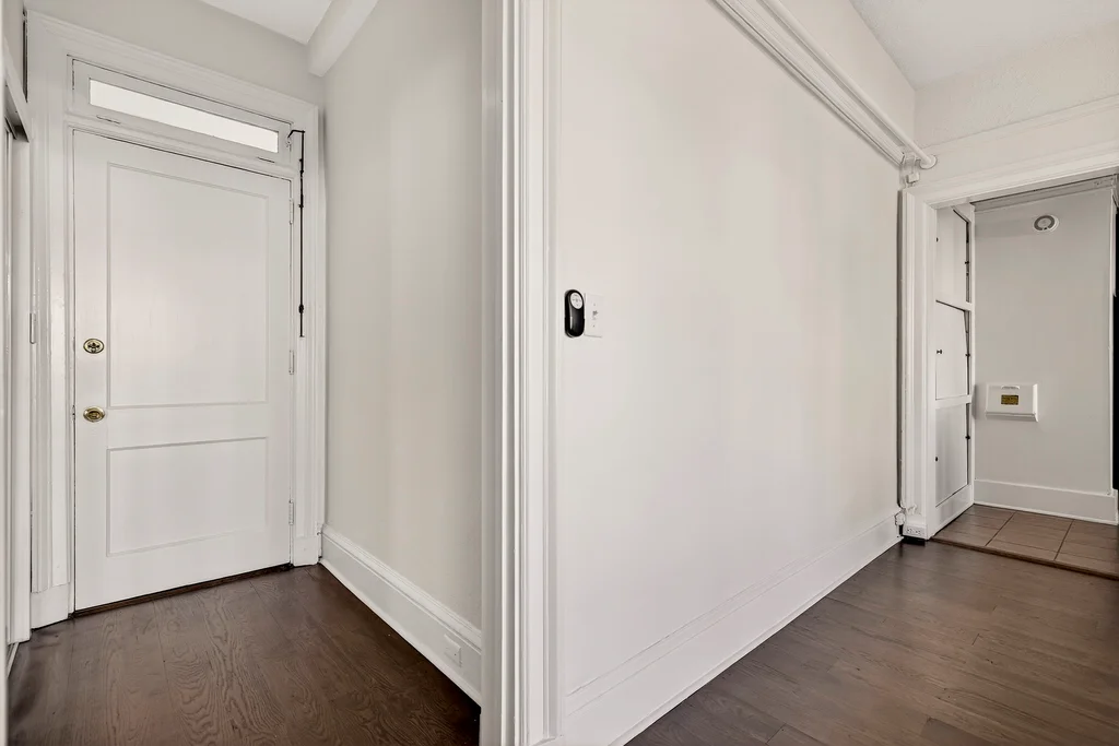 24 E Liberty - 013 (Photos)