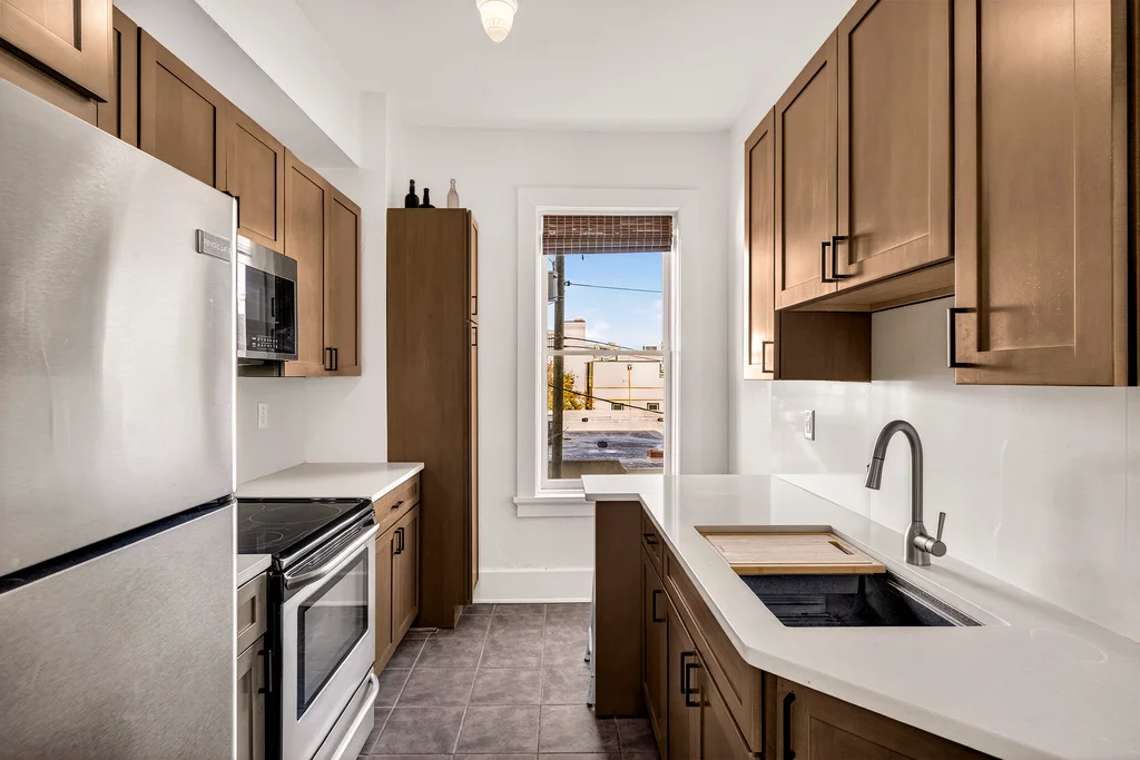 24 E Liberty - 027 (Photos)