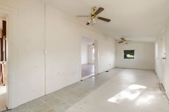 3131 Rodeo Ave - 003 Photos