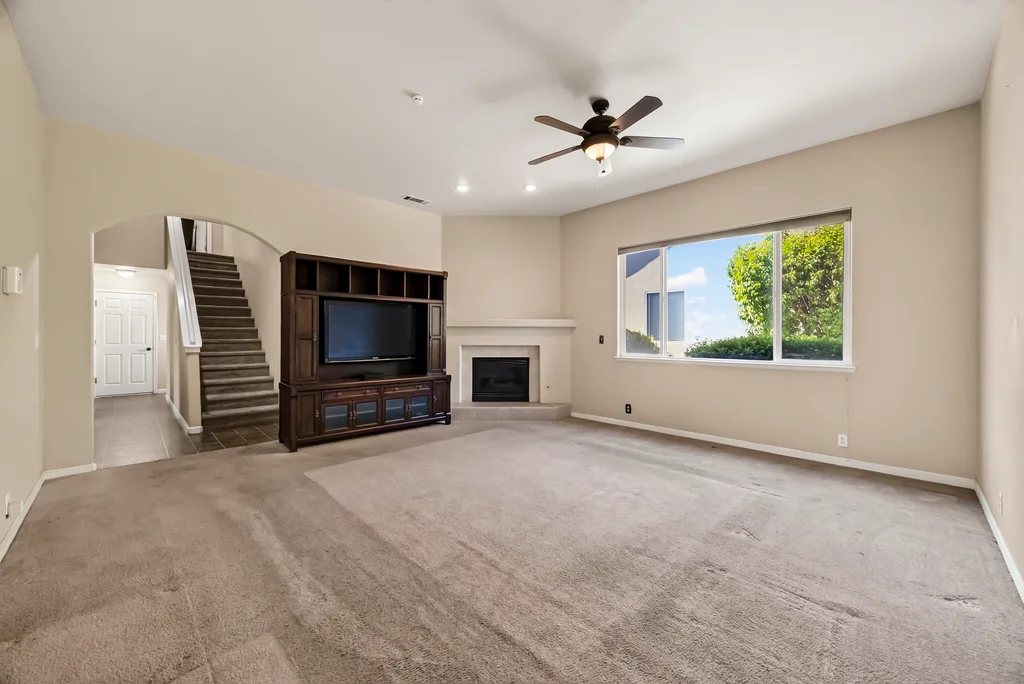 1878 Bedford Dr - 009 (Photos)