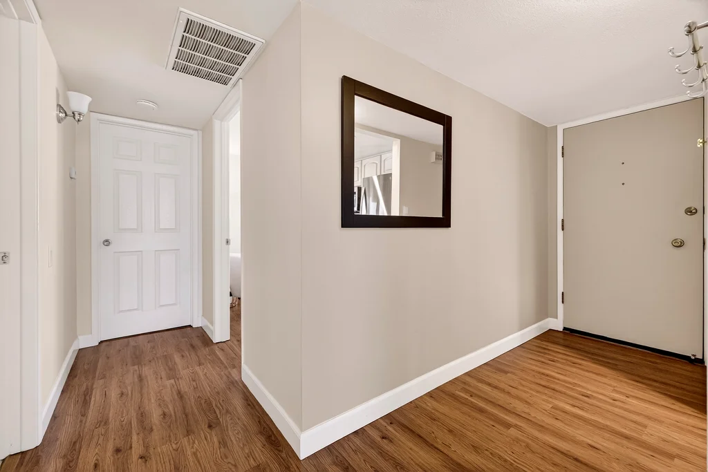 555 Vallombrosa Ave APT 14 - 007 (Photos)