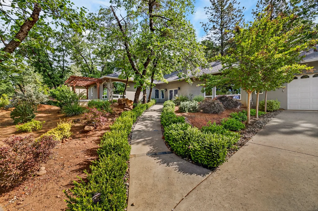 14944 Woodland Park Dr, Forest Ranch - 001 (Photos)