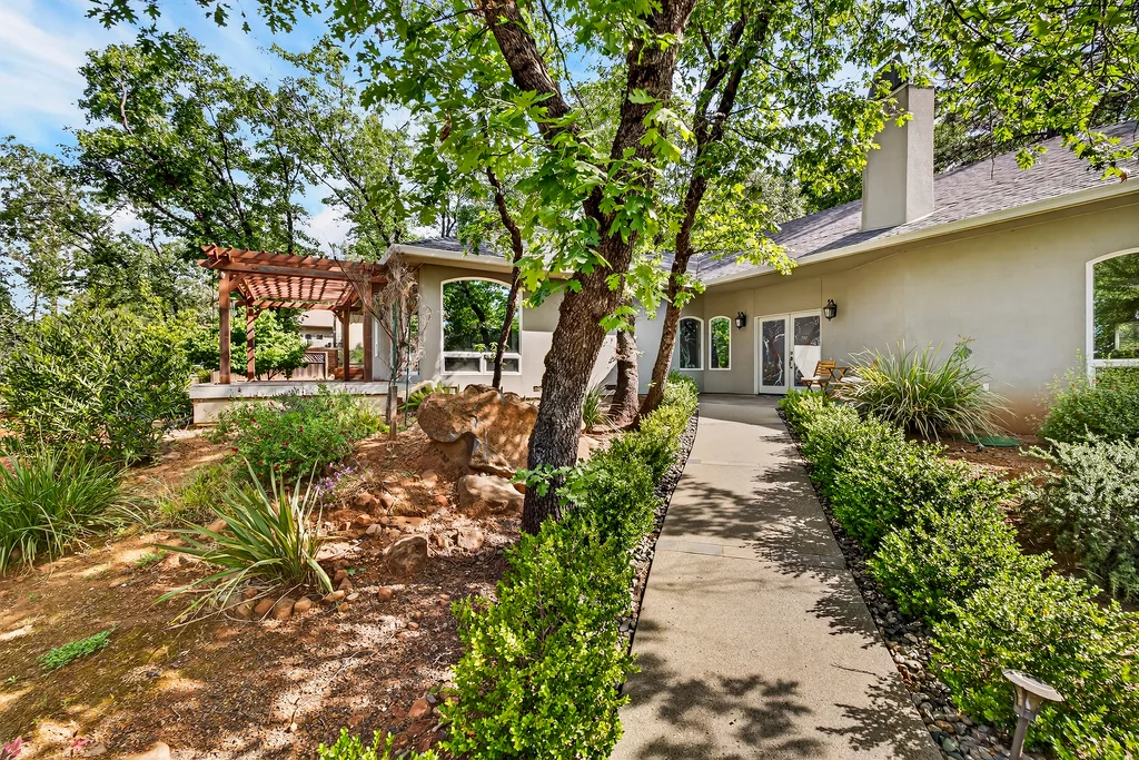 14944 Woodland Park Dr, Forest Ranch - 006 (Photos)