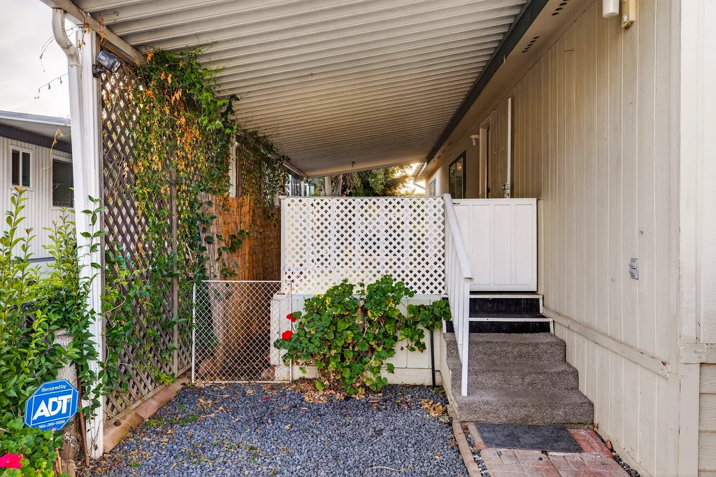 701 E Lassen Ave - 006 (Photos)