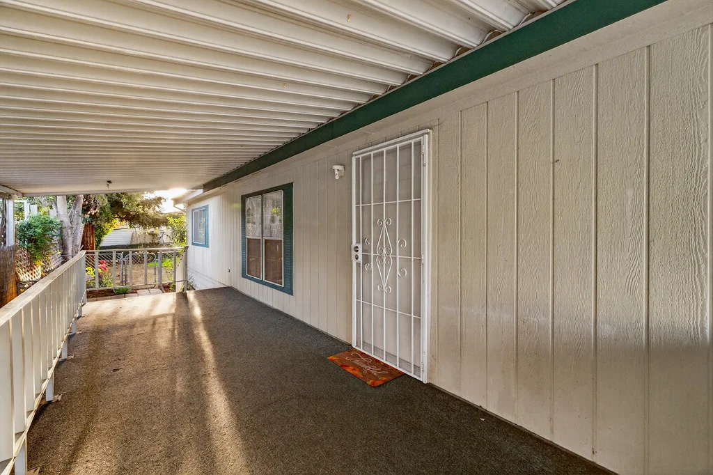 701 E Lassen Ave - 007 (Photos)