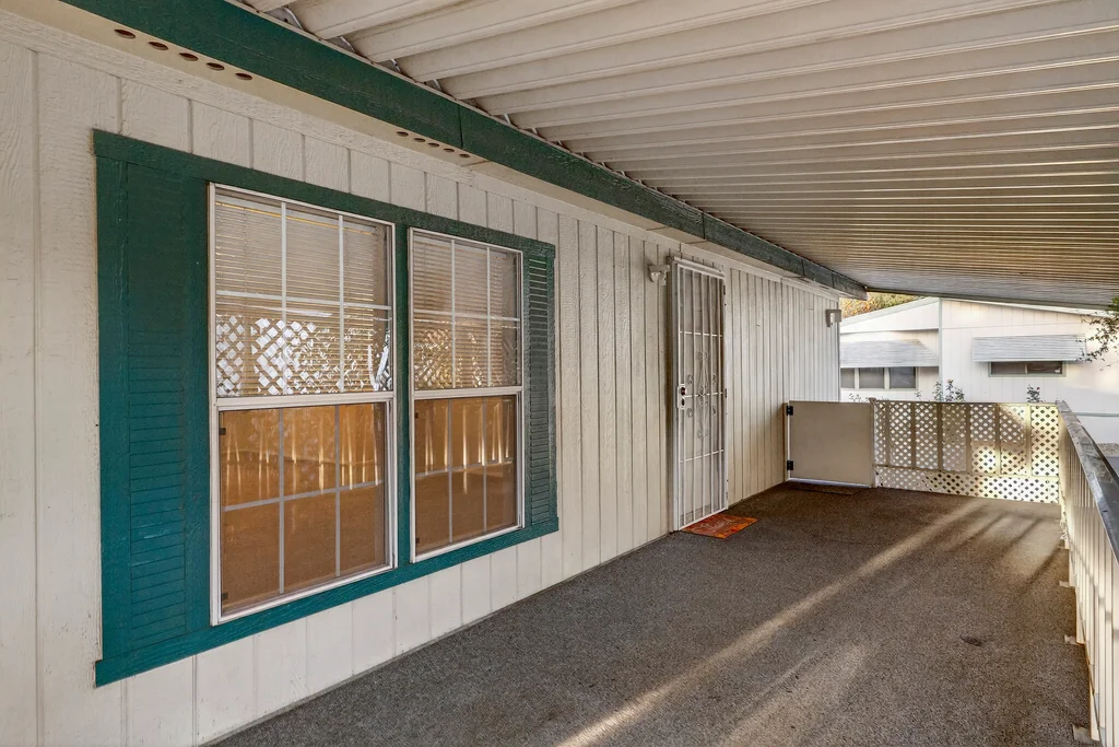 701 E Lassen Ave - 008 (Photos)