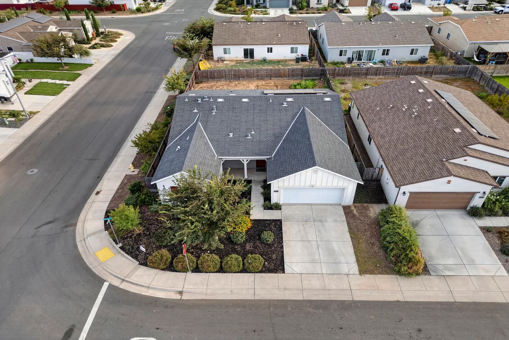 3158 Violet Ct - 003 (Photos)