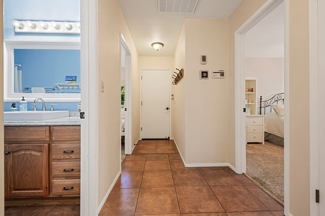 3000 North Ave - 008 Photos
