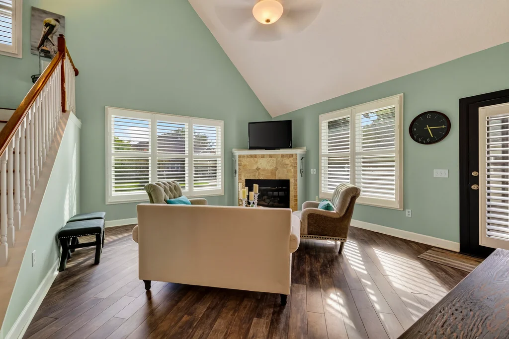 120 Shadow Wood Bend - 009 (Photos)