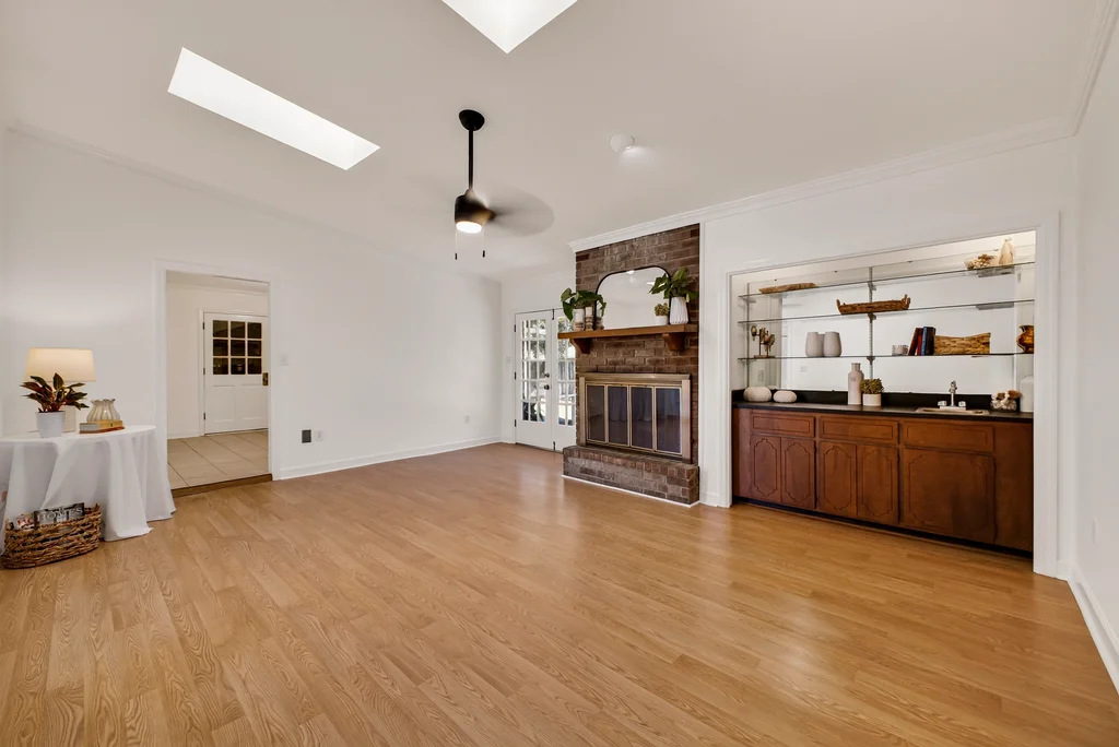 8404 Old Montgomery Rd - 010 (Photos)