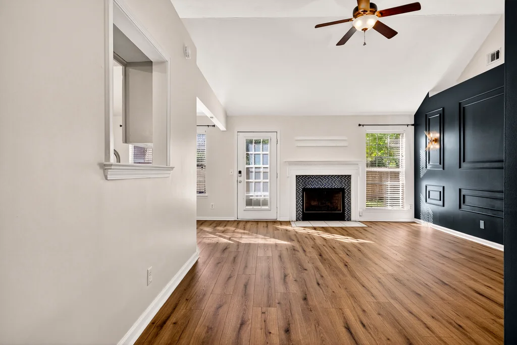 111 Ashwood Dr - 008 (Photos)