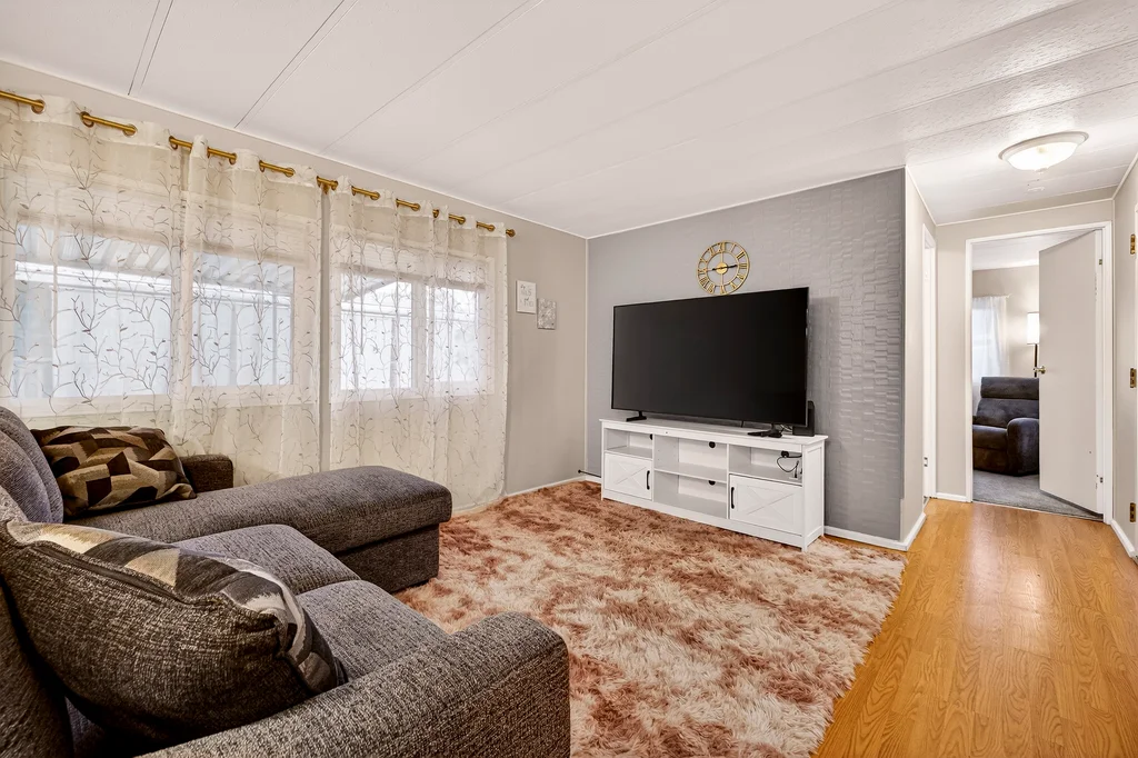 701 E Lassen Ave - 005 (Photos)