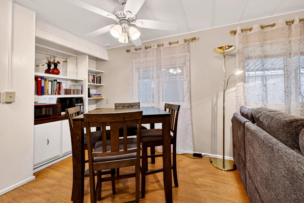 701 E Lassen Ave - 007 (Photos)