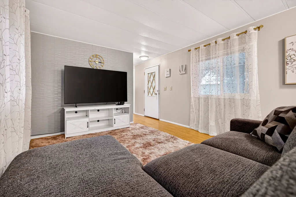 701 E Lassen Ave Unit 114 - 006 (Photos)