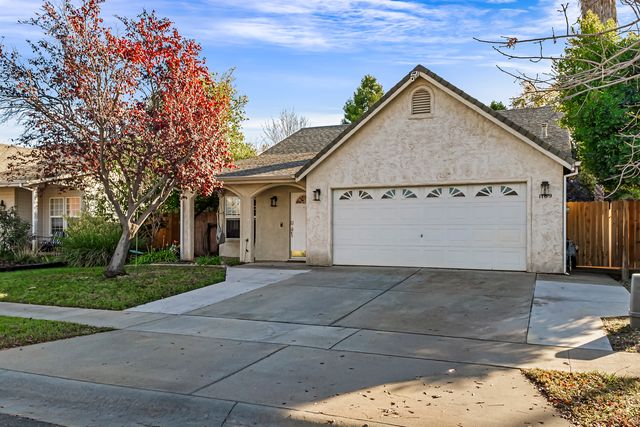 1169 Deschutes Dr - 003 Photos