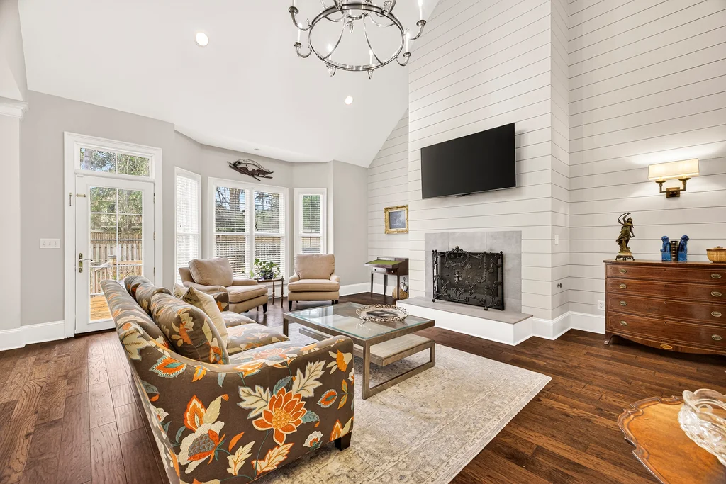 145 Dutch Island Dr - 011 (Photos)