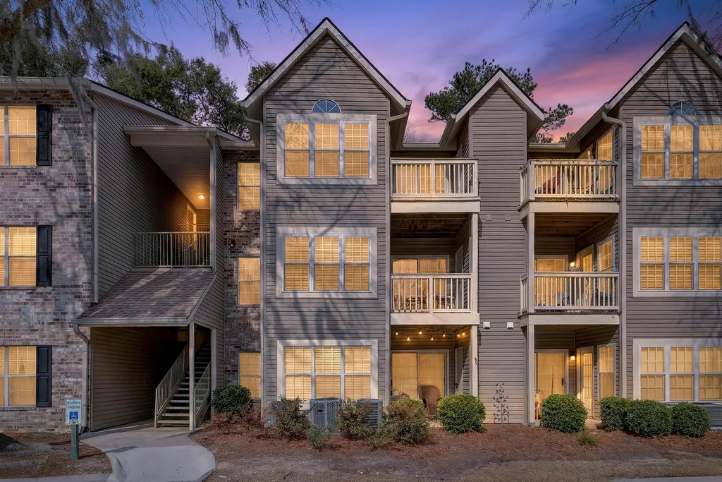 12300 Apache Ave - 002 (Photos)