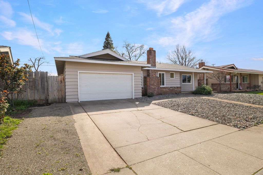 1363 Arlington Dr - 002 Photos