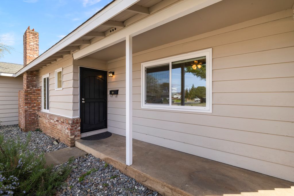 1363 Arlington Dr - 007 Photos