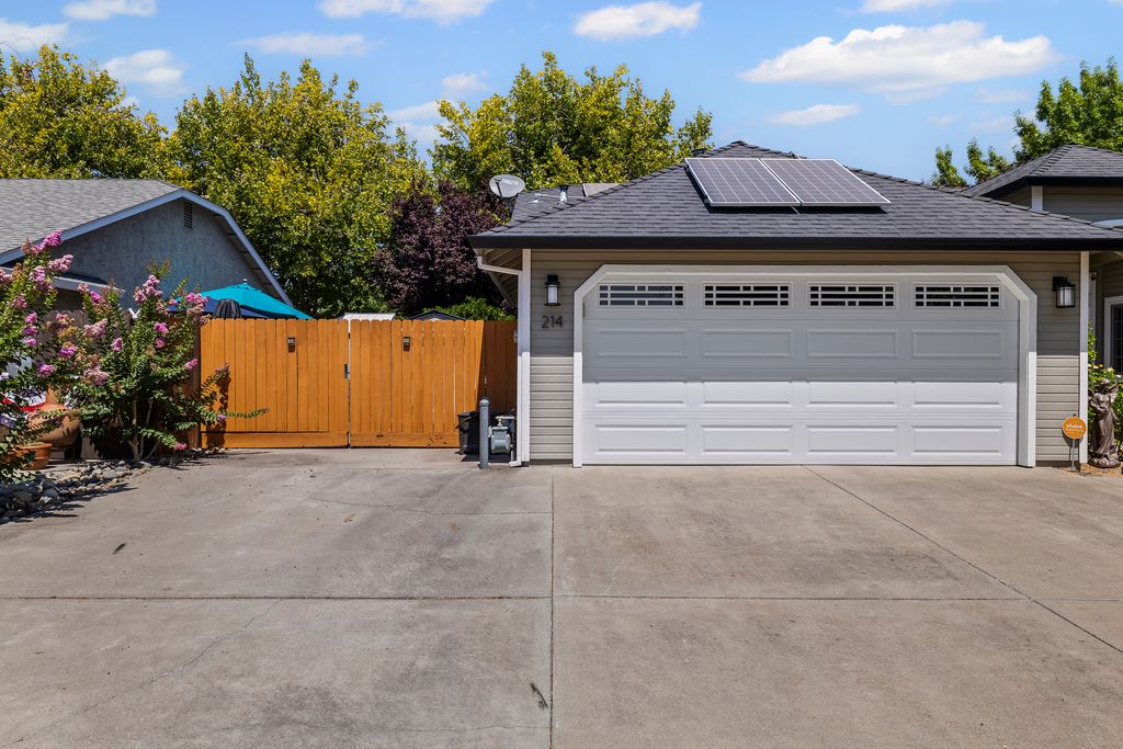 214 Windrose Ct - 002 (Photos)