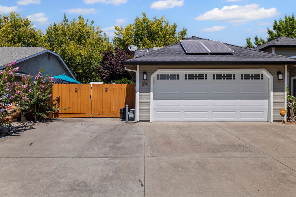 214 Windrose Ct - 002 (Photos)