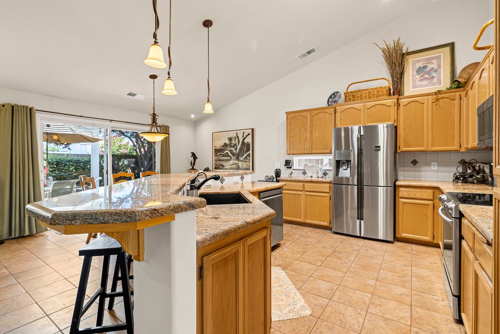 214 Windrose Ct - 019 (Photos)