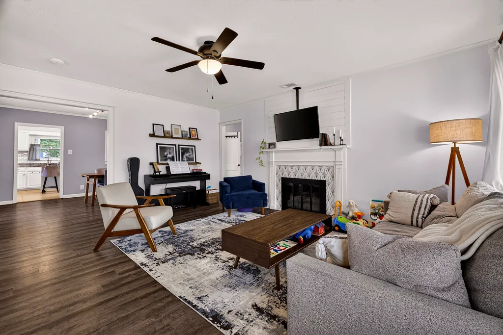 310 E 57th St, Savannah - 008 (Photos)