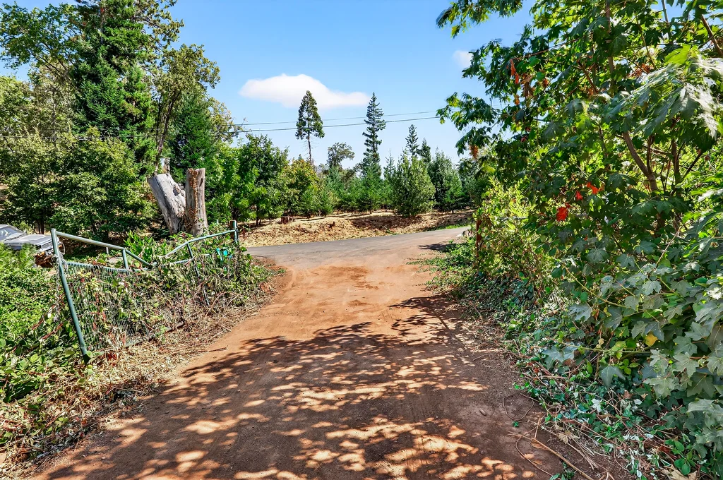 685 Van Fossen Rd - 002 (Photos)